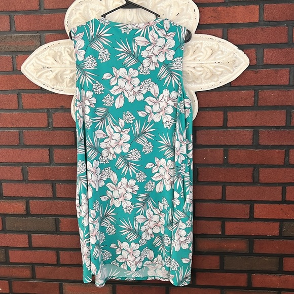 Beach Dress - Emerald Green and Pink/White - Picture 3 of 4